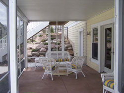underdeck patio